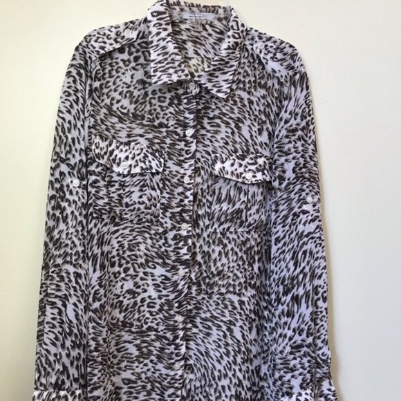 DKNY NEW Sheer Animal Print Blouse Lightweight Buttons Shirt Tunic Long Pocket M - Picture 3 of 14